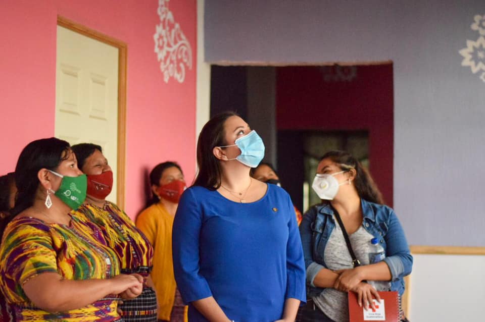 Visita de verificación al Centro de Apoyo Integral para Mujeres Sobrevivientes de Violencia -CAIMUS- de San Juan Sacatepéquez